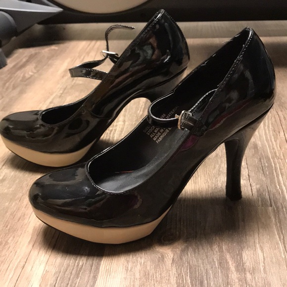 Maurices black cream Mary Jane like heels size 7.5 - Picture 2 of 5
